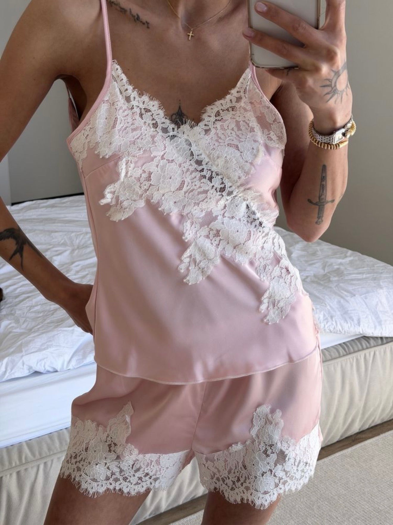 Shorts satén Lace BABY PINK