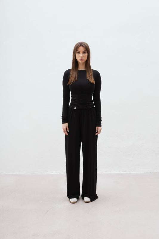 Skin top asiise BLACK