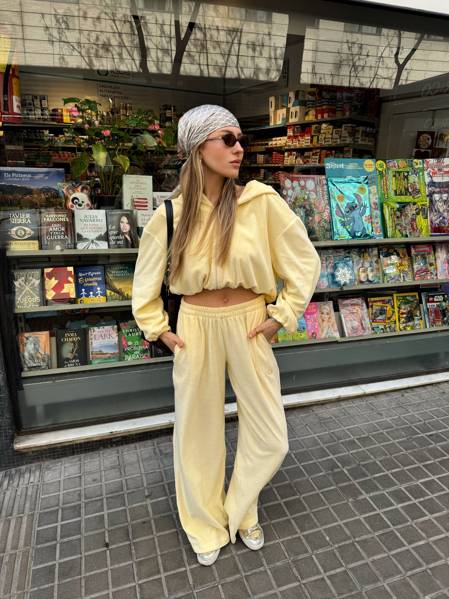 044 Garden tracksuit YELLOW