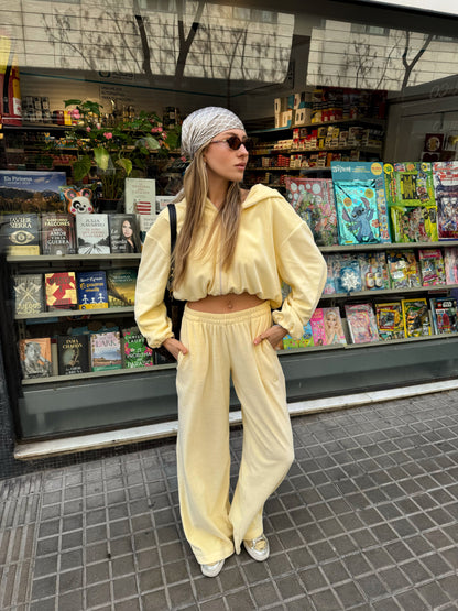 044 Garden tracksuit YELLOW