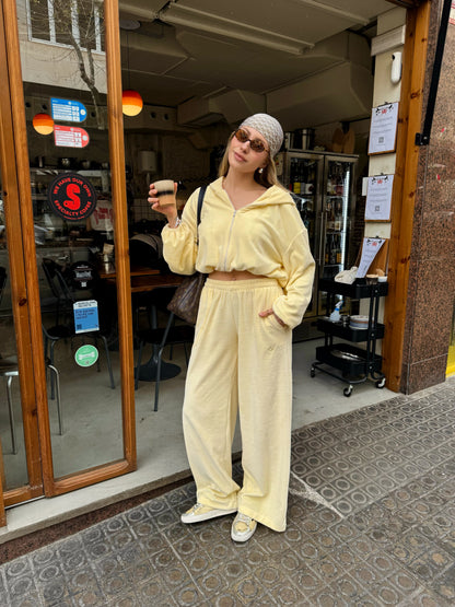 044 Garden tracksuit YELLOW