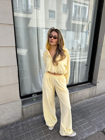 044 Garden tracksuit YELLOW