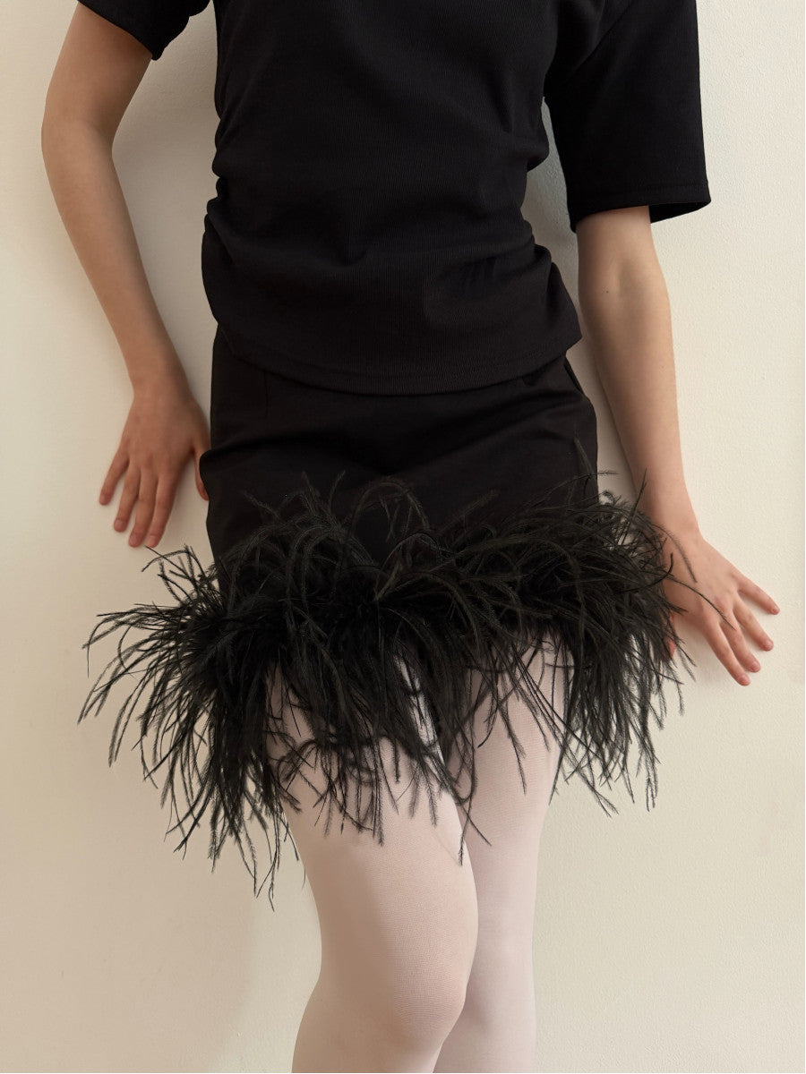 Skirt Feathers